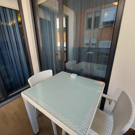 Apartament Aura Homes One Bedroom Near Cleopatra *